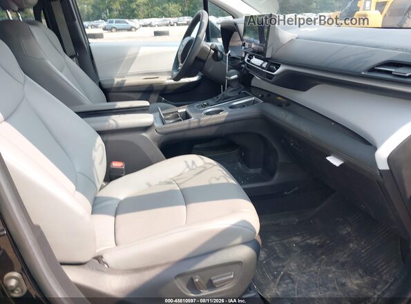 5TDJRKECXSS268823 2025 TOYOTA SIENNA Black Widok wnętrza z przodu