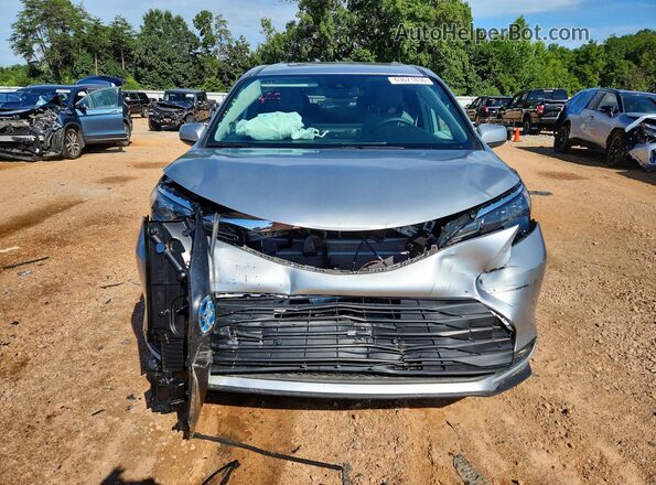 5TDJSKFC4SS160295 2025 TOYOTA SIENNA Silver Front view