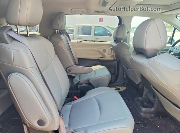 5TDJSKFC5PS074128 2023 TOYOTA SIENNA Blue უკანა სალონის ხედი