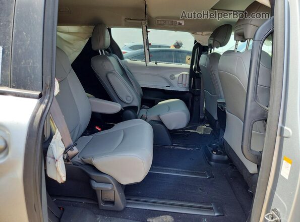 5TDJSKFC5SS215210 2025 TOYOTA SIENNA Серебряный Вид задней части салона