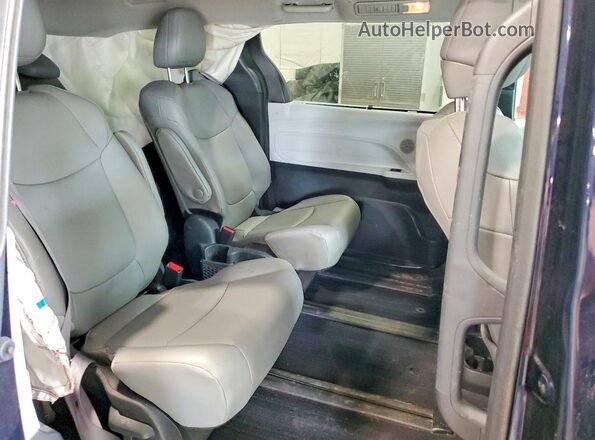 5TDJSKFC8SS177374 2025 TOYOTA SIENNA Blue Widok wnętrza z tyłu