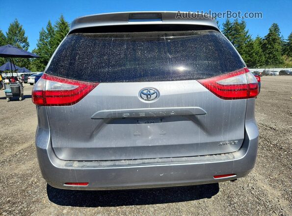 5TDJZ3DC6HS182179 2017 TOYOTA SIENNA Silver უკანა ხედი