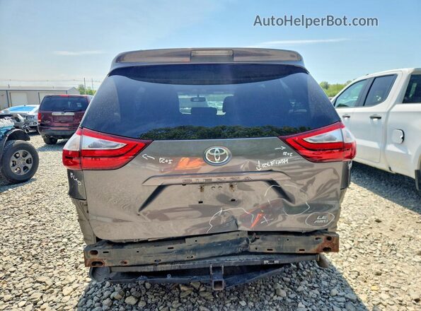 5TDJZ3DC8HS173015 2017 TOYOTA SIENNA Brown უკანა ხედი