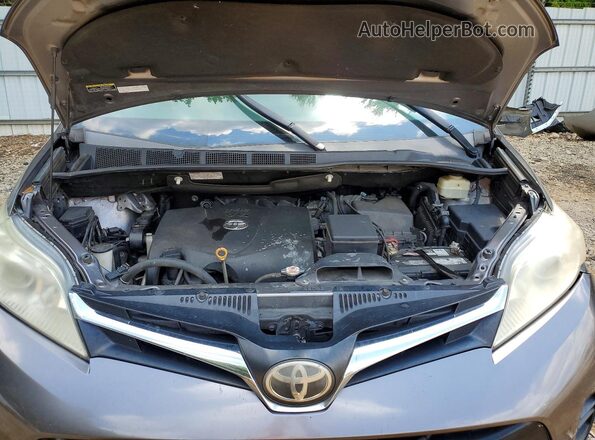 5TDJZ3DCXJS197290 2018 TOYOTA SIENNA Gray Вид підкапотного простору
