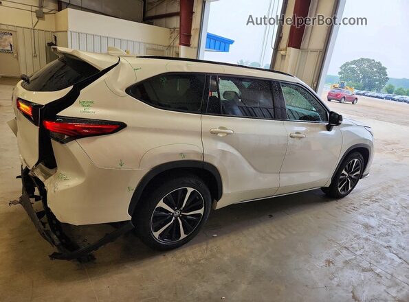 5TDJZRBH2MS073648 2021 TOYOTA HIGHLANDER White Trasero derecho
