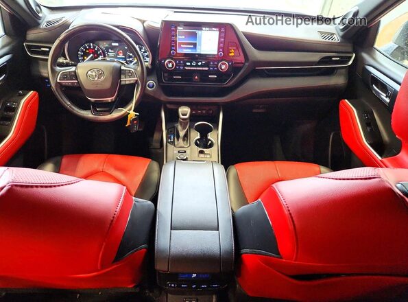 5TDJZRBH2MS073648 2021 TOYOTA HIGHLANDER White Vista del salpicadero