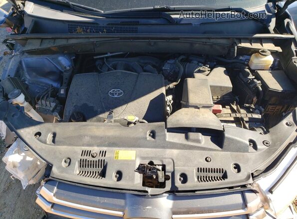 5TDJZRFH0HS397617 2017 TOYOTA HIGHLANDER Blue Вид підкапотного простору
