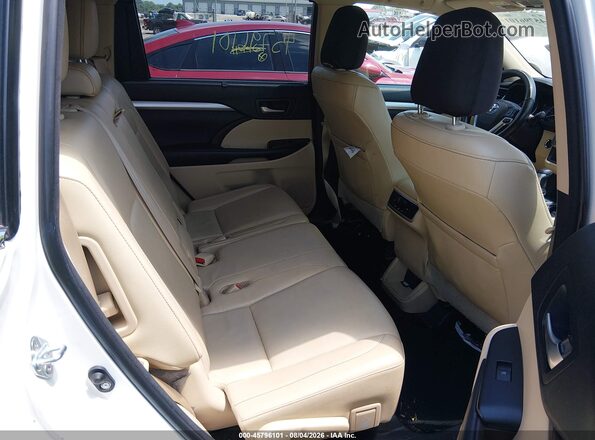 5TDJZRFH0JS858191 2018 TOYOTA HIGHLANDER White Widok naklejki z numerem VIN
