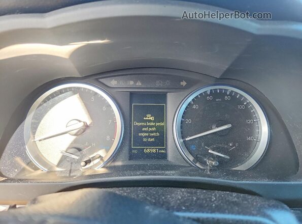 5TDJZRFH0KS618236 2019 TOYOTA HIGHLANDER Gray Instrument cluster view