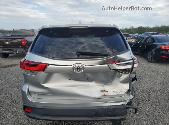 5TDJZRFH0KS732964 2019 TOYOTA HIGHLANDER Silver Vista trasera