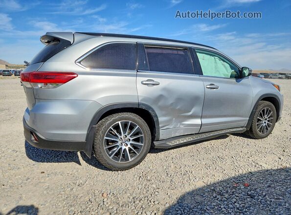 5TDJZRFH1JS536305 2018 TOYOTA HIGHLANDER Silver Tył prawy