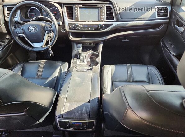 5TDJZRFH1JS536305 2018 TOYOTA HIGHLANDER Silver Widok deski rozdzielczej
