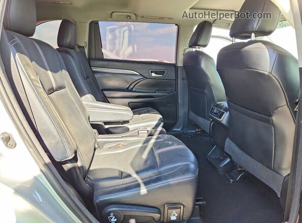 5TDJZRFH1JS536305 2018 TOYOTA HIGHLANDER Silver Widok tylnych siedzeń