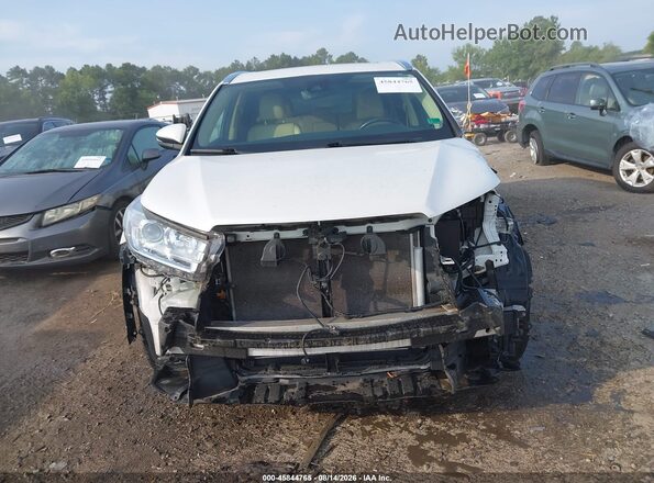 5TDJZRFH1JS820100 2018 TOYOTA HIGHLANDER White უკანა სალონის ხედი
