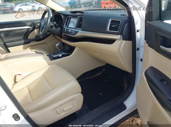 5TDJZRFH1JS820100 2018 TOYOTA HIGHLANDER White წინა სალონის ხედი