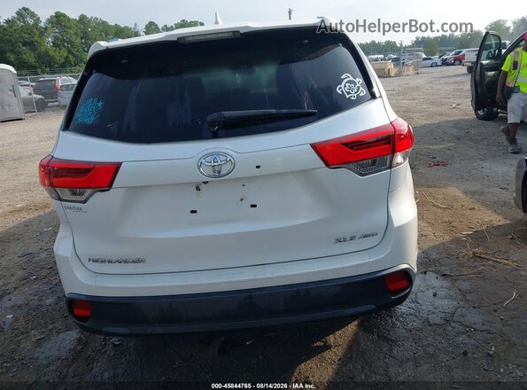 5TDJZRFH1JS820100 2018 TOYOTA HIGHLANDER White 