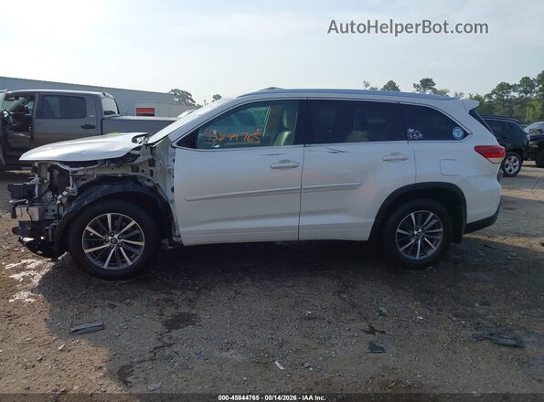 5TDJZRFH1JS820100 2018 TOYOTA HIGHLANDER White 