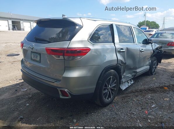 5TDJZRFH1JS850827 2018 TOYOTA HIGHLANDER Silver უკანა მარჯვენა