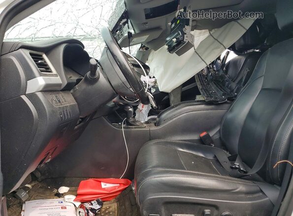 5TDJZRFH2HS369950 2017 TOYOTA HIGHLANDER White Вид салону спереду