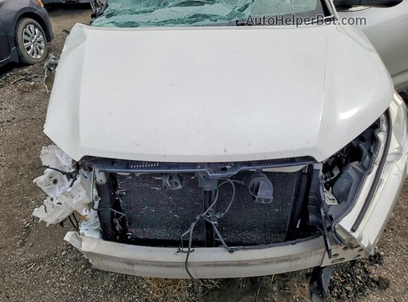 5TDJZRFH2HS369950 2017 TOYOTA HIGHLANDER White Вид задньої частини салону
