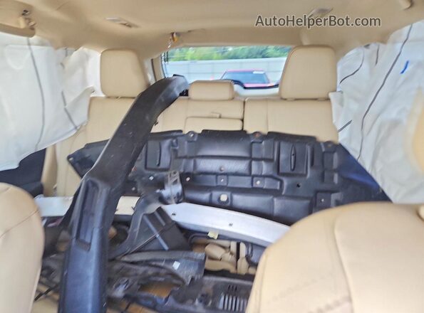 5TDJZRFH2HS384822 2017 TOYOTA HIGHLANDER Burgundy Rear seats view