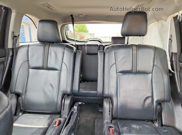 5TDJZRFH2HS394914 2017 TOYOTA HIGHLANDER Black Rear seats view