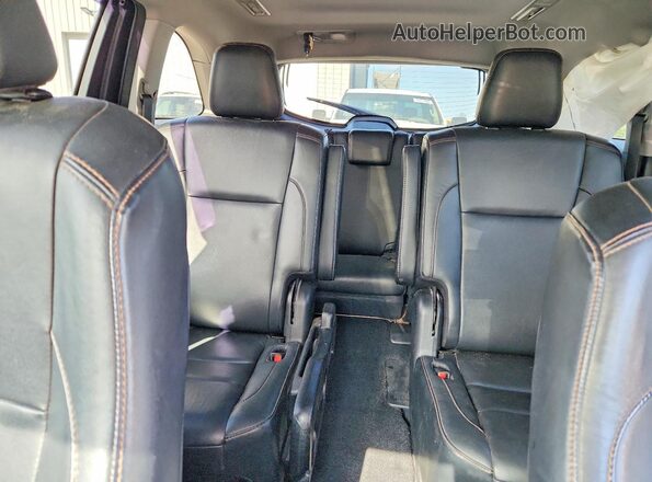 5TDJZRFH2JS801930 2018 TOYOTA HIGHLANDER Charcoal Հետևի նստատեղերի տեսք