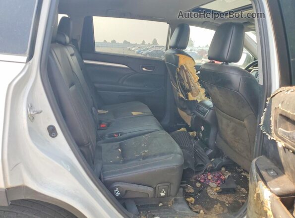 5TDJZRFH2KS575647 2019 TOYOTA HIGHLANDER White Widok wnętrza z tyłu