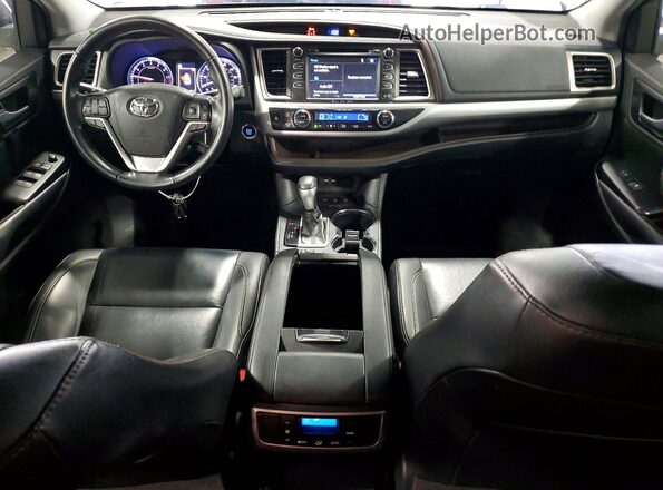 5TDJZRFH2KS993920 2019 TOYOTA HIGHLANDER White Вид панелі приладів