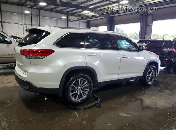 5TDJZRFH2KS993920 2019 TOYOTA HIGHLANDER White Задня права чверть