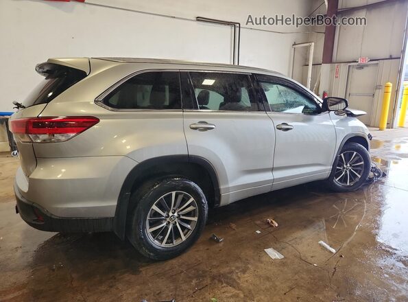5TDJZRFH3HS395831 2017 TOYOTA HIGHLANDER Silver 