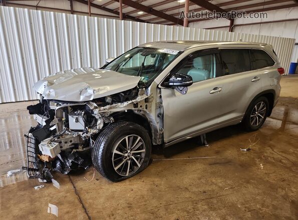 5TDJZRFH3HS395831 2017 TOYOTA HIGHLANDER Silver 