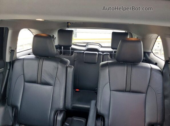 5TDJZRFH3HS407394 2017 TOYOTA HIGHLANDER Black Vista de los asientos traseros