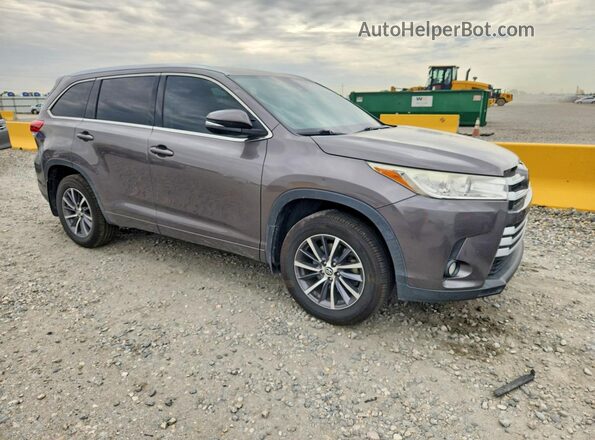 5TDJZRFH3HS432697 2017 TOYOTA HIGHLANDER Серый Передняя правая четверть
