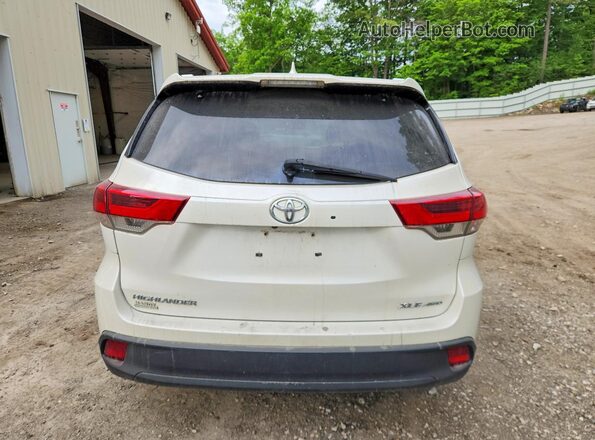 5TDJZRFH3KS614875 2019 TOYOTA HIGHLANDER White Հետևի տեսք