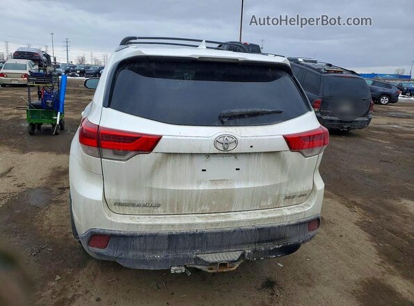 5TDJZRFH4JS542034 2018 TOYOTA HIGHLANDER White Rear view