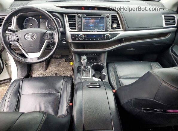 5TDJZRFH4JS542034 2018 TOYOTA HIGHLANDER White Dashboard view