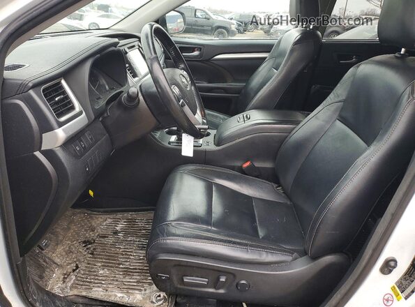 5TDJZRFH4JS542034 2018 TOYOTA HIGHLANDER White Front interior view