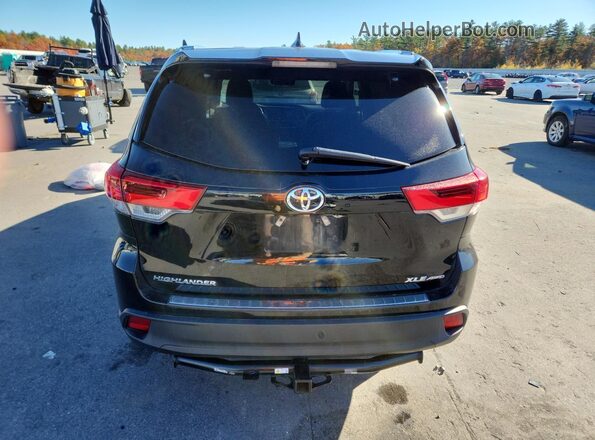 5TDJZRFH4JS553857 2018 TOYOTA HIGHLANDER Black Rear view