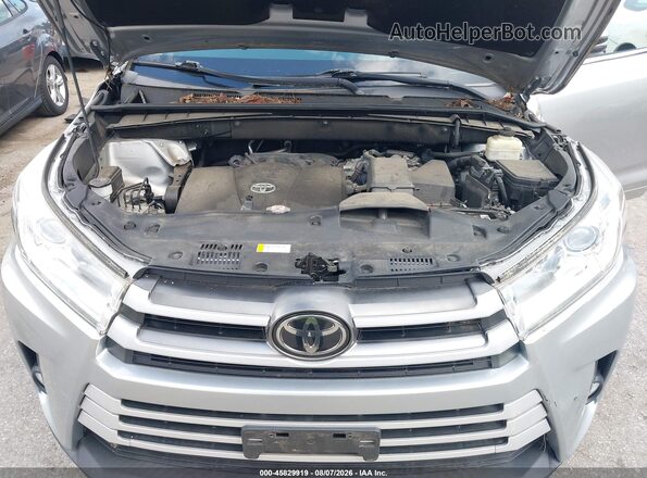 5TDJZRFH5JS818060 2018 TOYOTA HIGHLANDER Silver Vista trasera