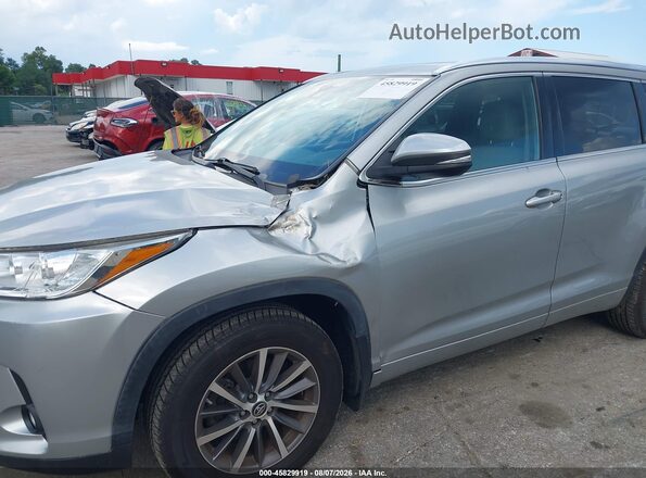 5TDJZRFH5JS818060 2018 TOYOTA HIGHLANDER Silver Vista frontal