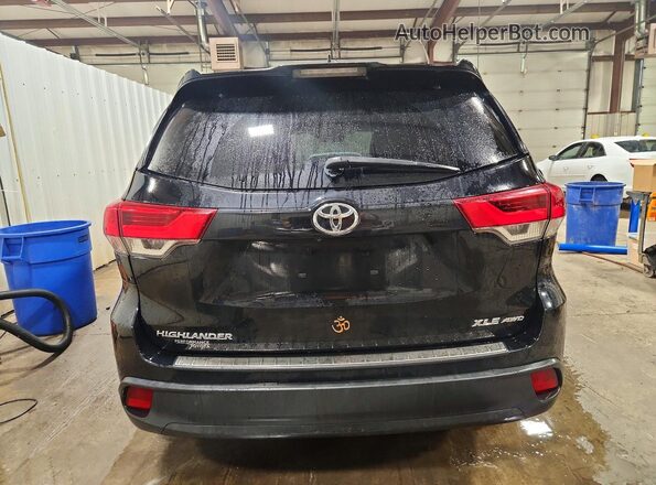5TDJZRFH5JS884530 2018 TOYOTA HIGHLANDER Black Вид ззаду