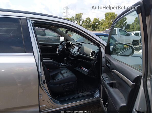 5TDJZRFH5KS585122 2019 TOYOTA HIGHLANDER Silver წინა სალონის ხედი