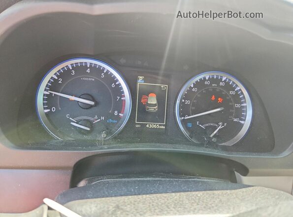 5TDJZRFH5KS619141 2019 TOYOTA HIGHLANDER Gray Вид щитка приладів