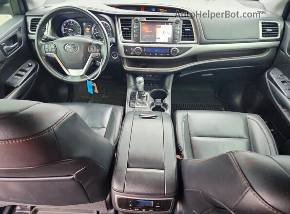 5TDJZRFH5KS955100 2019 TOYOTA HIGHLANDER Silver Vista del salpicadero