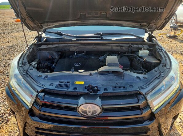 5TDJZRFH6HS358109 2017 TOYOTA HIGHLANDER Black Շարժիչի բաժամունքի տեսք