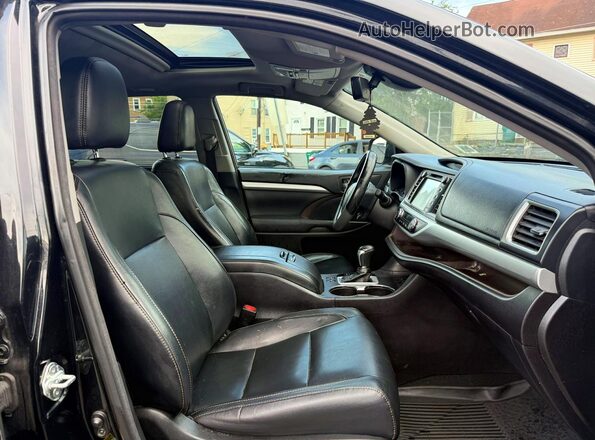 5TDJZRFH6HS371118 2017 TOYOTA HIGHLANDER Black Widok wnętrza z przodu
