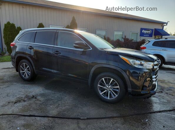 5TDJZRFH6HS409544 2017 TOYOTA HIGHLANDER Черный Передняя правая четверть