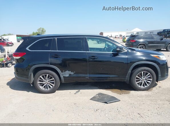 5TDJZRFH6HS432693 2017 TOYOTA HIGHLANDER Black Սալոնի հետևի տեսք