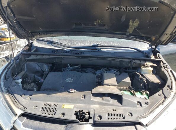 5TDJZRFH6HS522765 2017 TOYOTA HIGHLANDER Black ძრავის განყოფილების ხედი